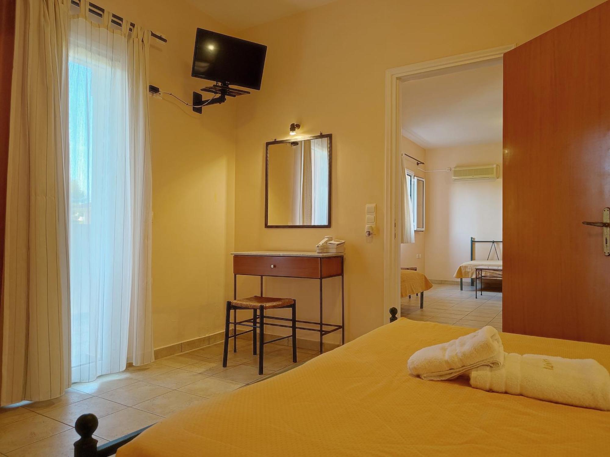 Elanthi Village Aparthotel 2*