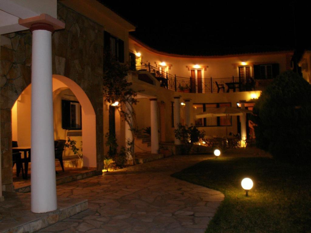 Elanthi Village Kalamákion